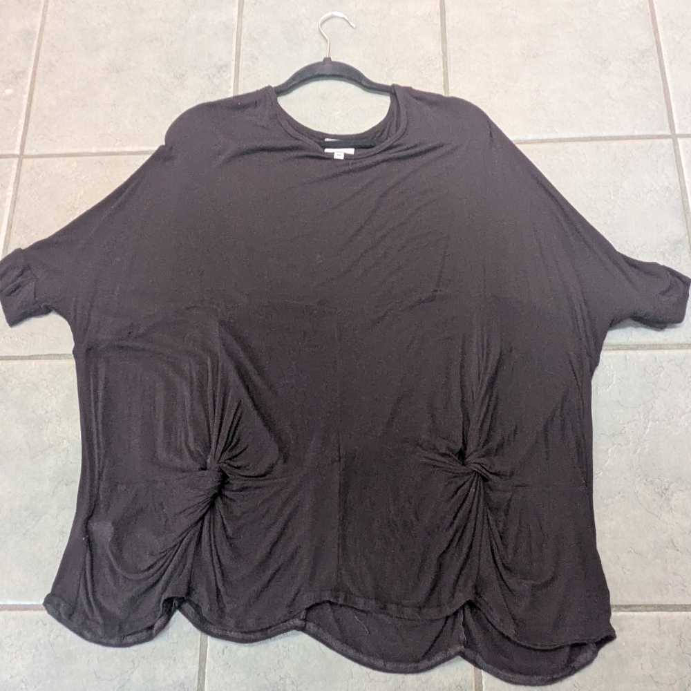 Niche Tunic Size M
